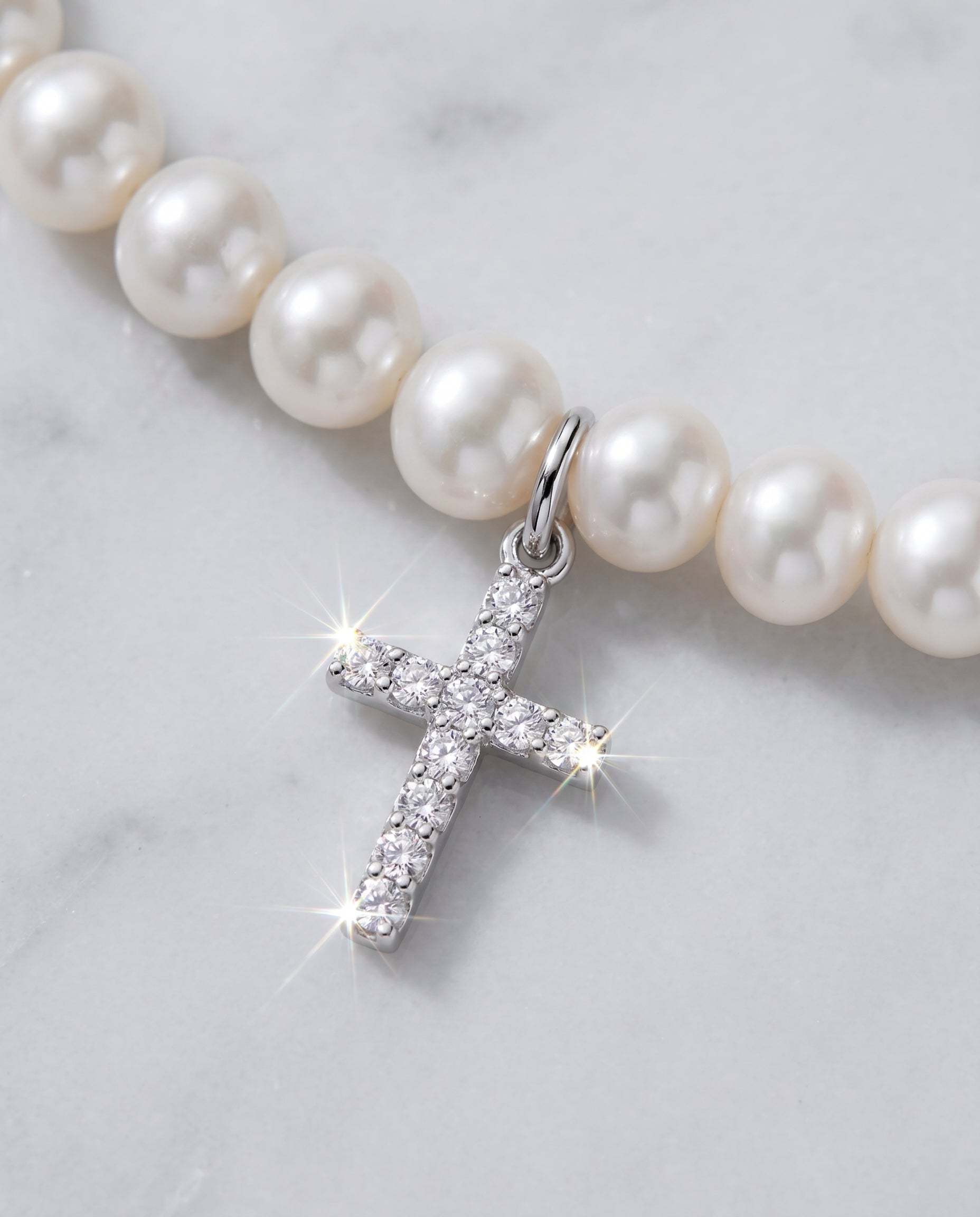 PEARL CHAIN w/ DIAMOND CROSSES