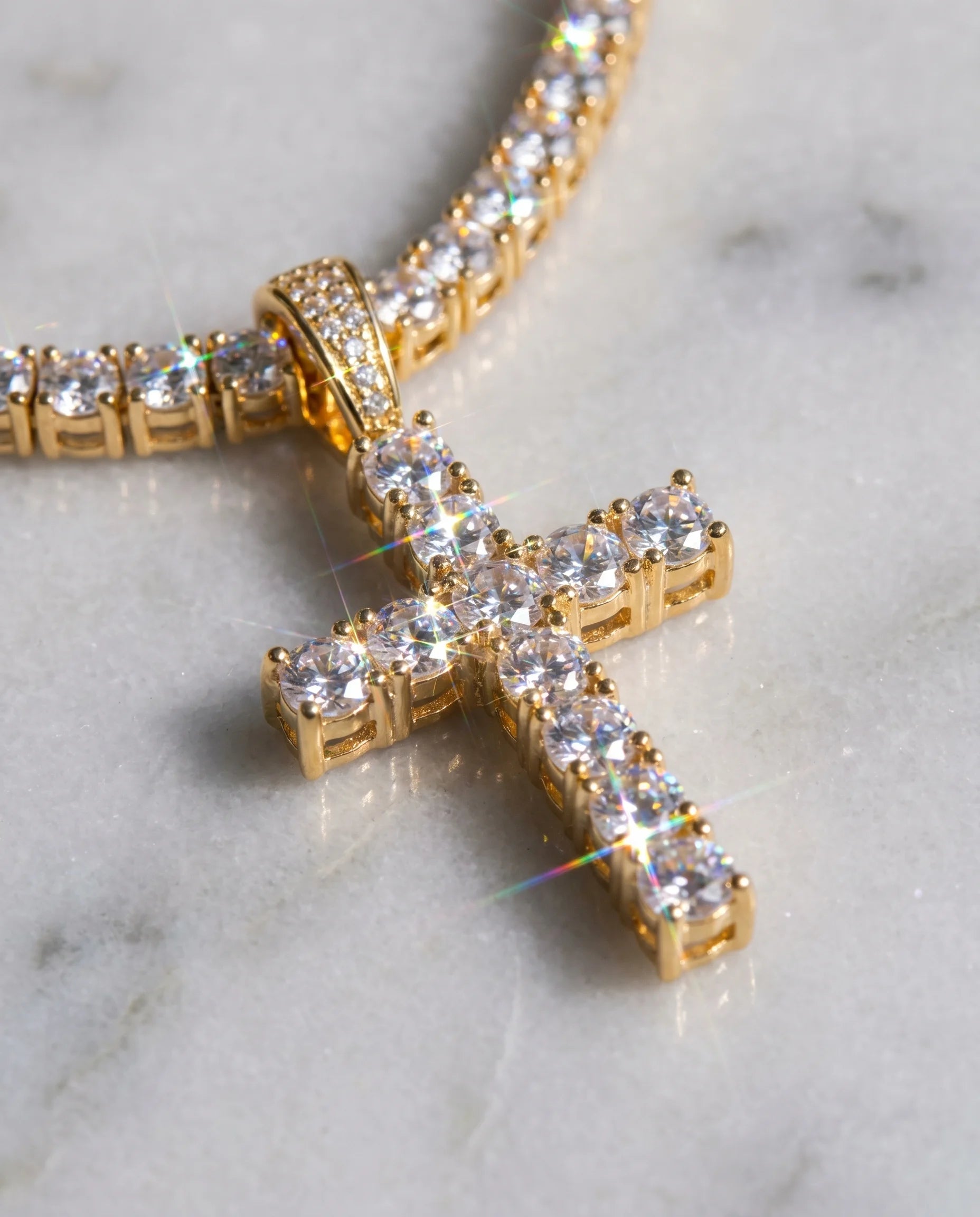CROSS PIECE PENDANT - 18K GOLD