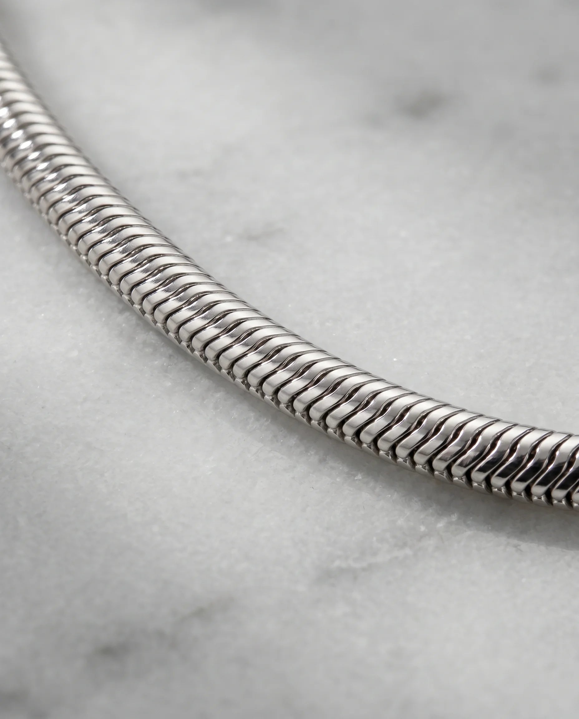 2MM SNAKE CHAIN - WHITE GOLD