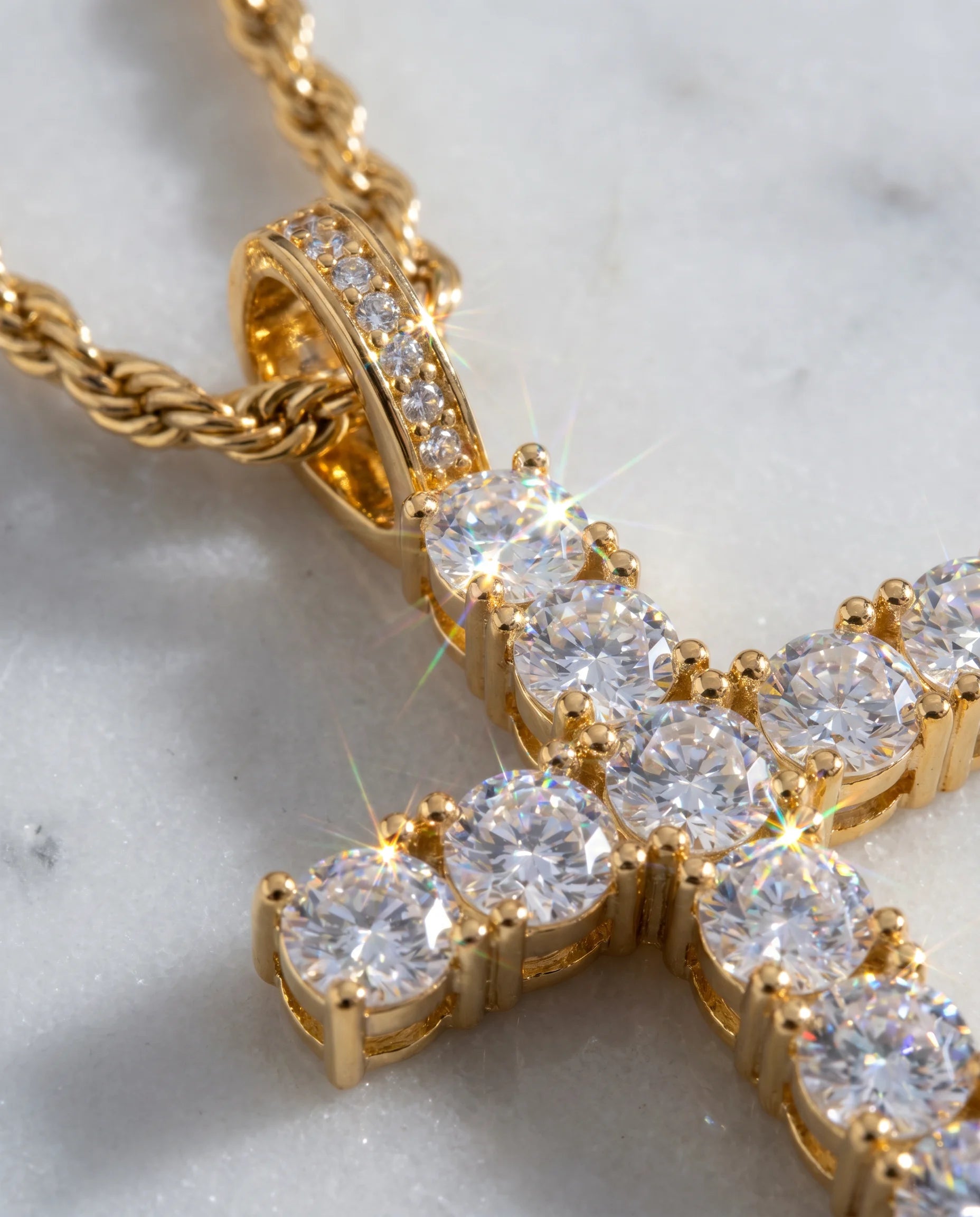 CROSS PIECE PENDANT - 18K GOLD