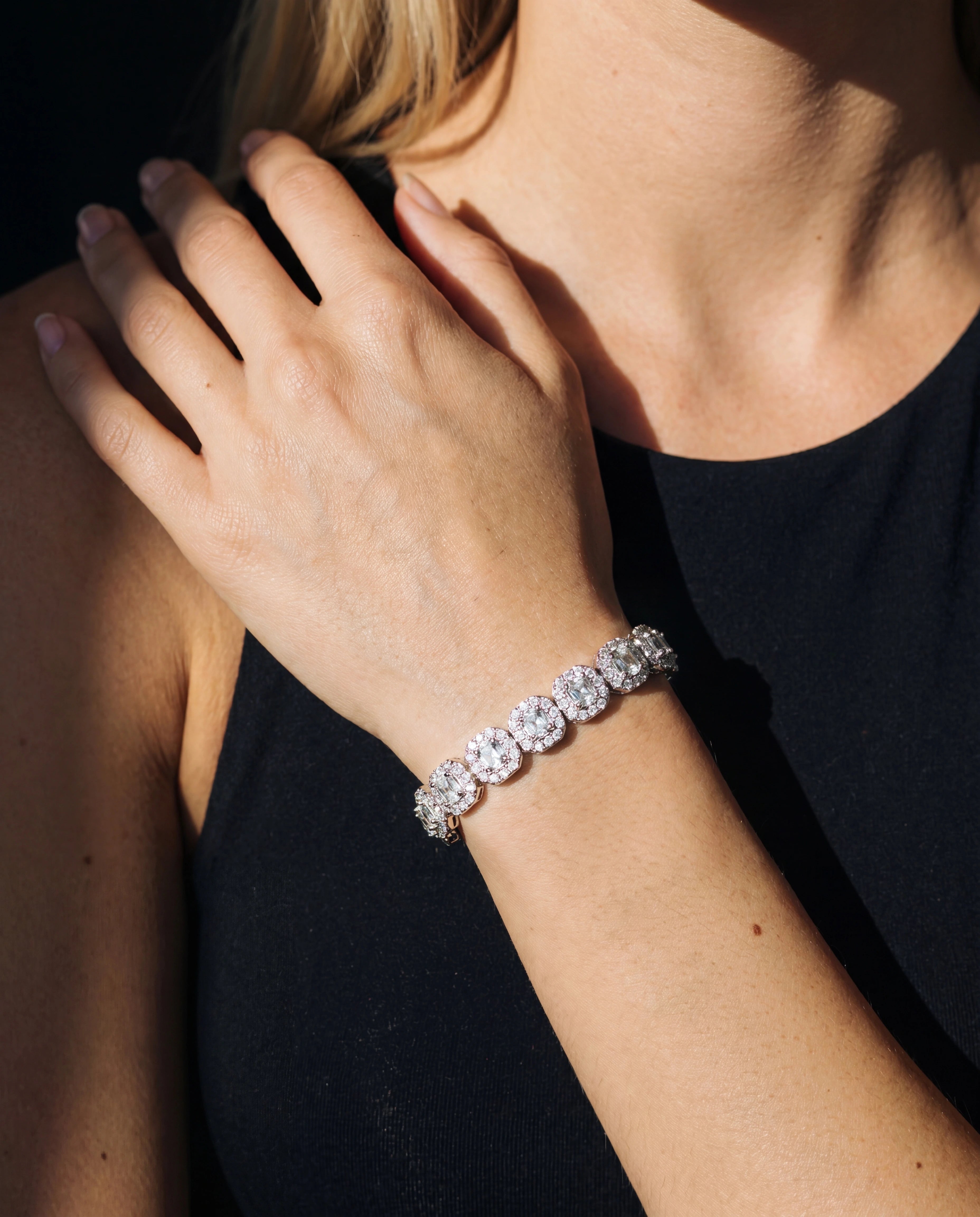 10MM CLUSTERED TENNIS BRACELET - WHITE GOLD